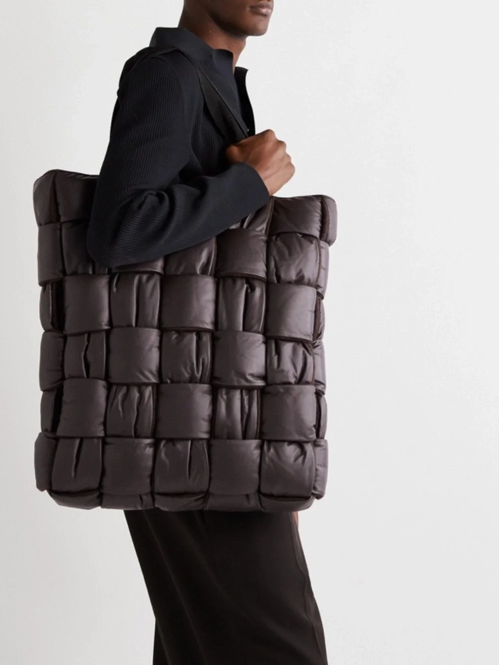 BOTTEGA VENETA Felt Padding Quilted Leather Tote. Born. Like New. RT $ 5450.
